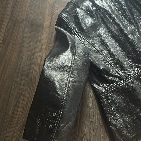 Perfect condition Tory Burch Leather crop jacket - Picture 9 of 11